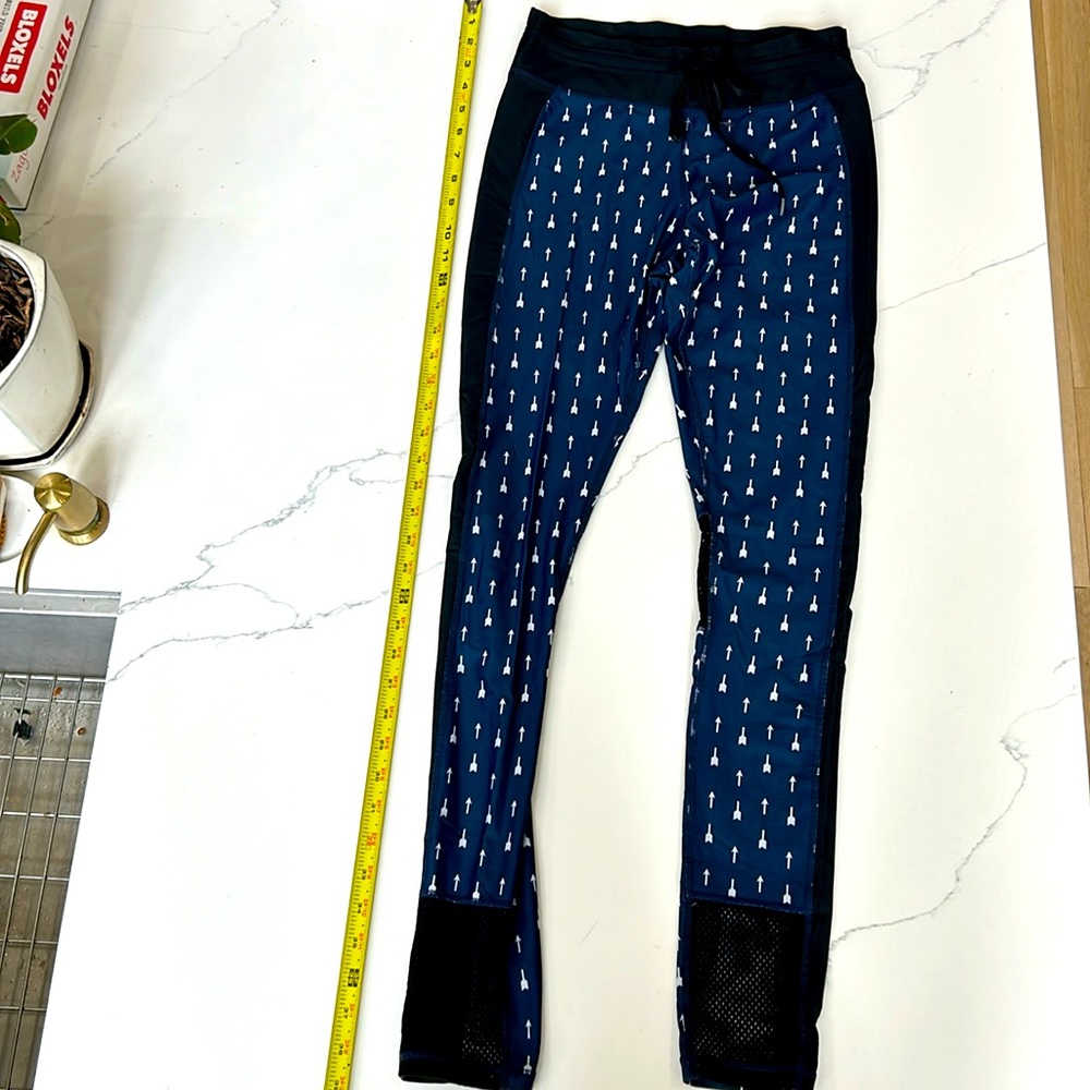 Size 8 upside leggings